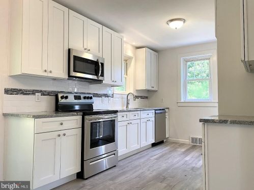 30 Longview Rd, Limerick PA  19468-1012 exterior