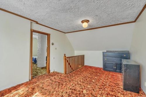 64 Prospect Ave, Valhalla NY 10595-1925 exterior