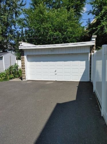 181 Northampton Ave, Springfield MA 01109-3346 exterior