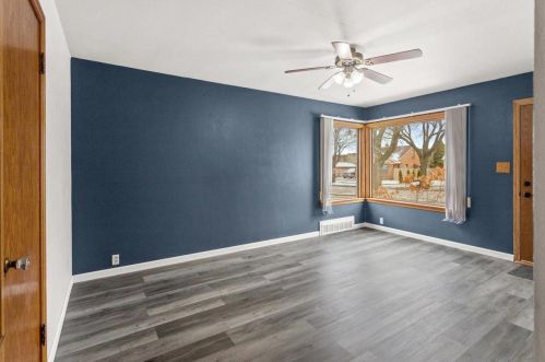 3645 5th St, Milwaukee, WI 53207-3204