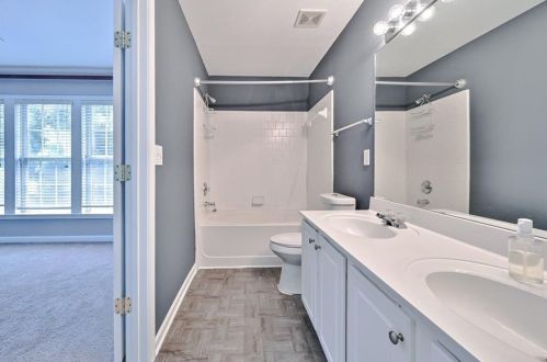 5150 Manerdale Dr, Atlanta GA exterior