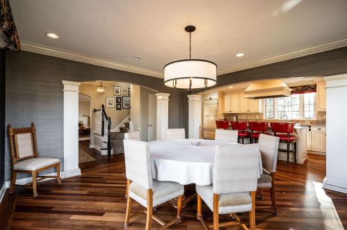 7425 Grand Pkwy, Milwaukee WI 53213-3566 exterior