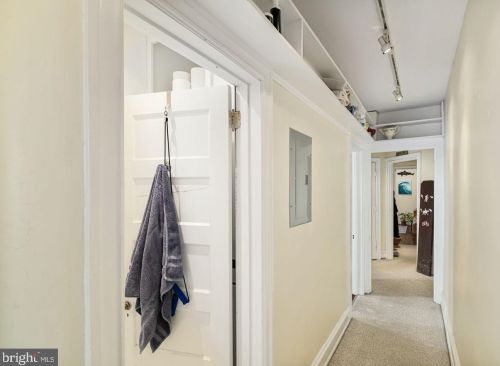 7317 Bryan St, Philadelphia PA 19119-1634 exterior