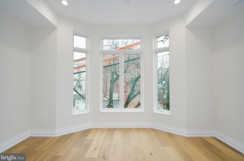 516 21 St, Philadelphia PA 19130-1401 exterior