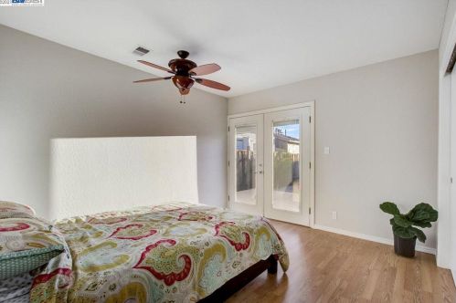 1875 Granada Dr, Concord CA 94519-1330 exterior