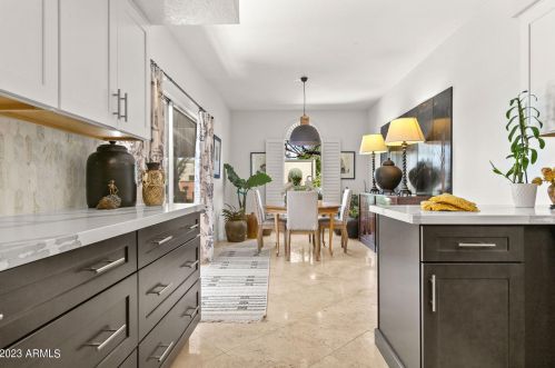 4312 28th Way, Phoenix AZ  85016-5811 exterior