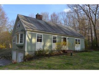 3 Ridgewood Dr, Concord NH  03304-3508 exterior