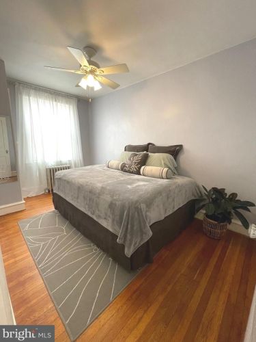 6131 Erdrick St, Philadelphia PA 19135-3516 exterior