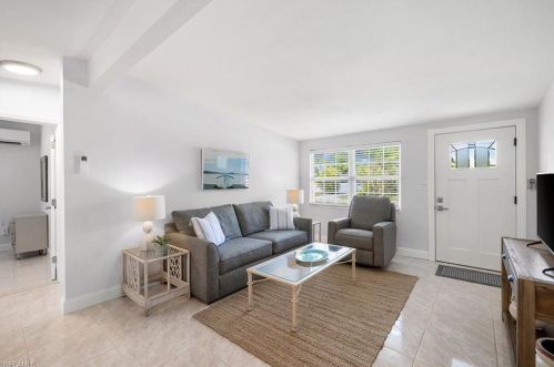 2120 Estey Ave, Naples, FL 34104-4241