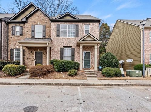 1613 Bayrose Cir, Atlanta, GA 30344-1692