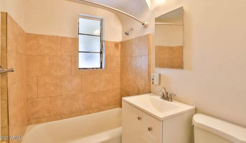 2418 Amelia Ave, Phoenix AZ 85035 exterior