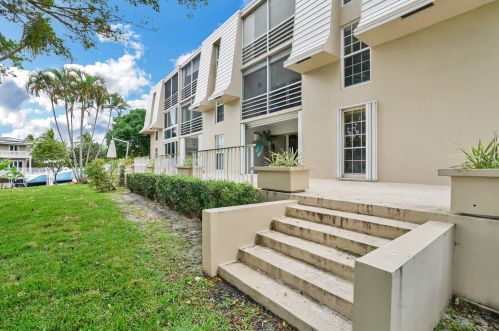 775 Jeffery St, Boca Raton FL  33487-4102 exterior