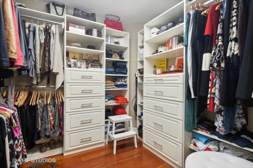 832 Colfax Ave, Elmhurst IL 60126-4535 exterior