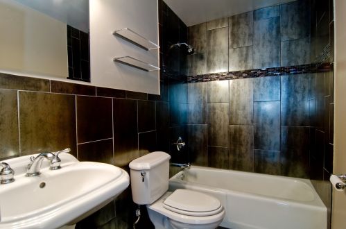 6171 Sheridan Rd, Chicago IL  60660-2802 exterior