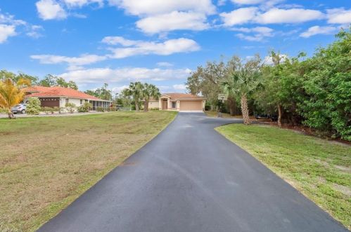 280 2 St, Naples FL 34117-9376 exterior