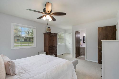 1471 G Ave, Kalamazoo MI 49004-1779 exterior