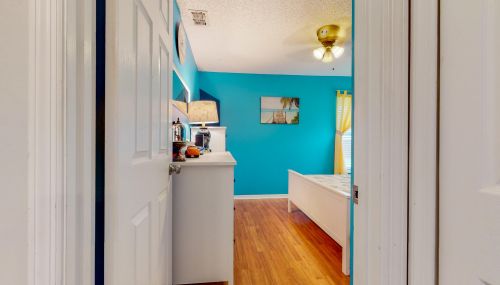 2471 Shell Ave, Fort Pierce FL  34952-6857 exterior