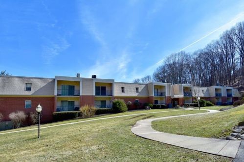 551 Sloop Rd, Pittsburgh, PA 15237-4550