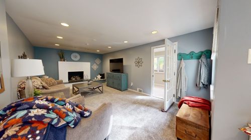 525 Penn Vista Dr, Pittsburgh PA  15235-4242 exterior