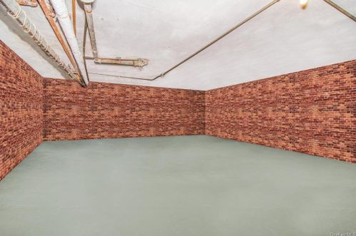 1923 Hennessy Pl, Bronx NY 10453-2910 exterior