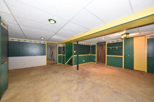 3200 Birchwood Ave, Milwaukee WI 53221-4035 exterior