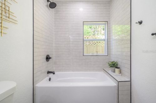 1220 Clifton St, Tampa FL  33604-6810 exterior