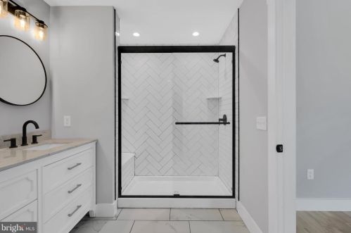 393 Hoover Ave, Berkeley Township NJ 08721-2866 exterior