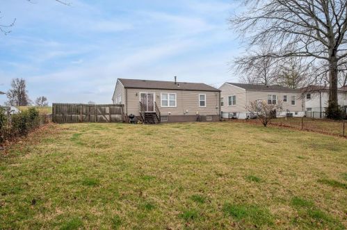 8840 Harold Dr, Saint Louis MO 63134-3205 exterior