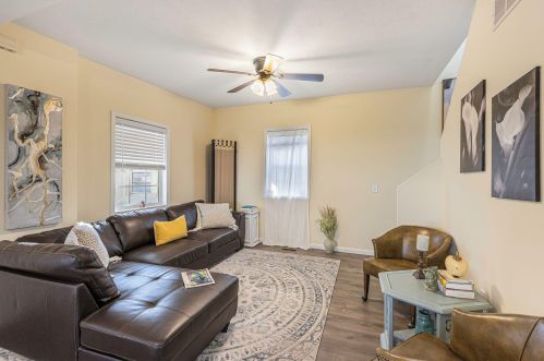 210 Maple St, Kalamazoo MI 49004-1315 exterior