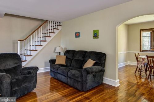 126 Homestead Ave, Tavistock NJ 08033-2732 exterior