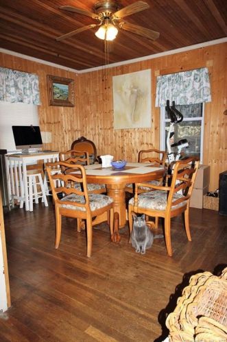 16 Burtville Ave, Derby CT 06418-2102 exterior