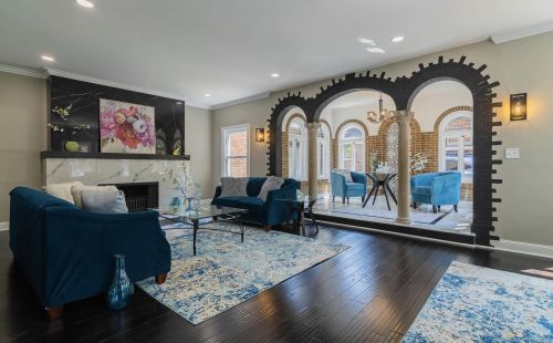 2726 Beverly Rd, Milwaukee WI  53211-2438 exterior