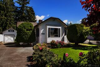 7548 13th Ave, Seattle WA  98106-2031 exterior