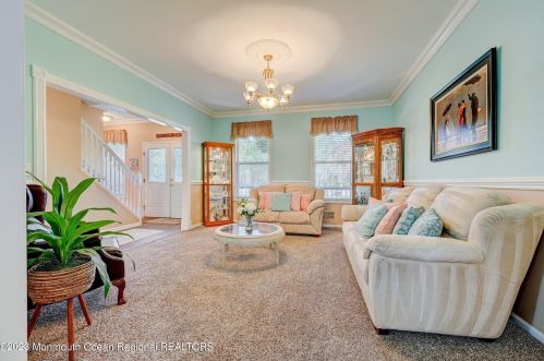 327 Frank Applegate Rd, Jackson Twp NJ  08527-4217 exterior