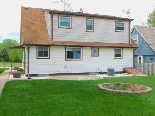 2760 112, Milwaukee WI 53227-3023 exterior