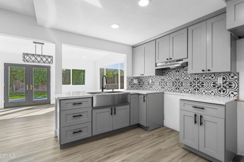 1540 Joliet Pl, Oxnard CA  93030-3140 exterior