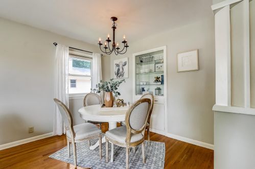 5536 Mohawk Ave, Milwaukee WI 53217-5034 exterior