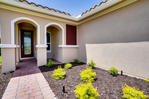 9593 Royal Poinciana Dr, Fort Pierce FL  34987-2508 exterior