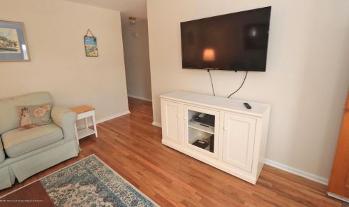 21 Dover Ave, Lavallette NJ 08735-2704 exterior