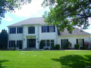 4762 Kathi Dr, Bethlehem PA  18017-8751 exterior