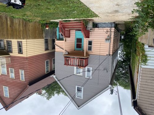 2044 31st St, Milwaukee, WI 53215-2136