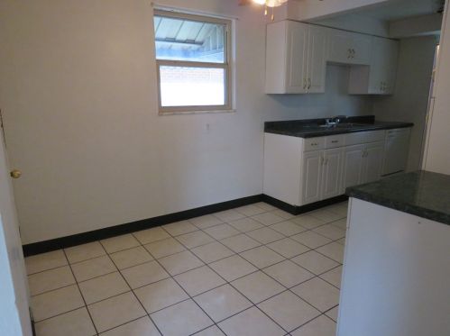 637 Larose St, Pittsburgh PA 15226-1120 exterior