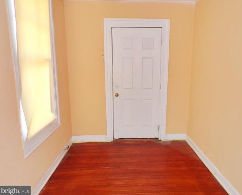 1304 Main St, Darby PA 19023-2619 exterior