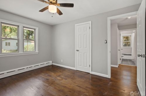 26 Fern St, Edison NJ  08817-4206 exterior