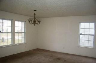 6521 Newstead Dr, Indianapolis, IN 46217-7110