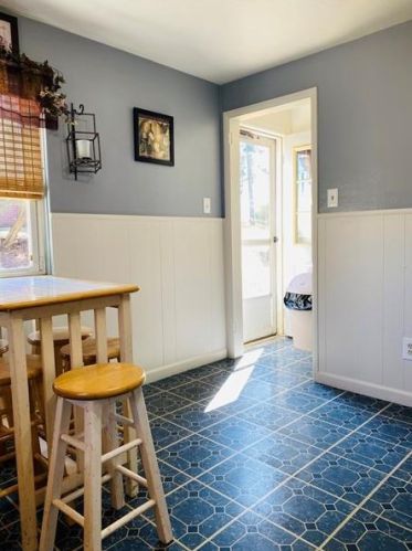 738 Camp Hollow Rd, Pittsburgh PA 15122-3300 exterior