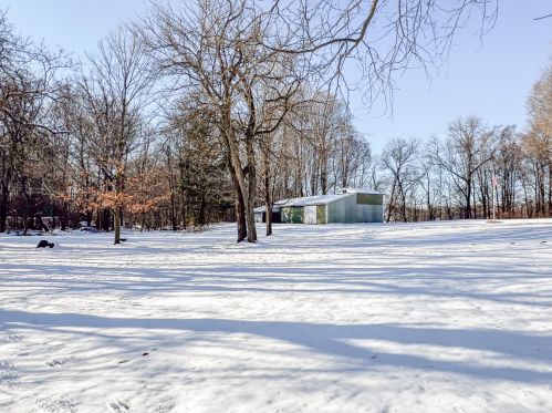 23431 Fosdick St, Dowagiac MI 49047-7433 exterior