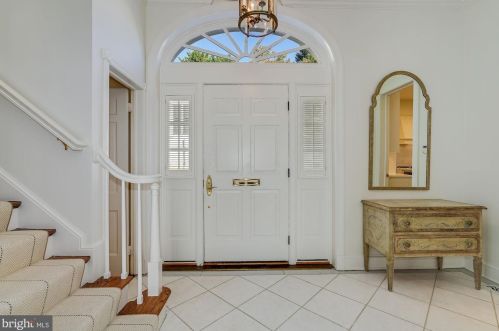 3202 Scott Pl, Washington, DC 20007-2946