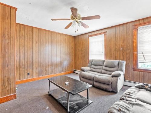 659 Manton Ave, Providence RI 02909-5648 exterior