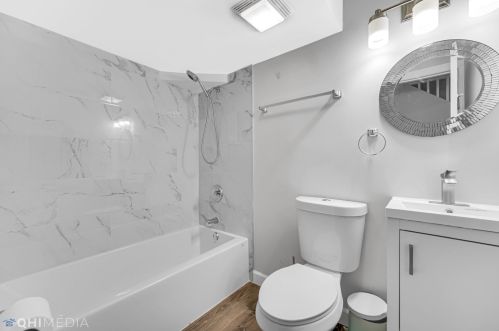 4658 Ellis Ave, Chicago IL  60653-3625 exterior